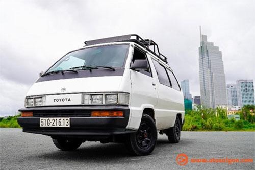 "Hô biến" Toyota Van LE thành nhà di động đi khắp Việt Nam