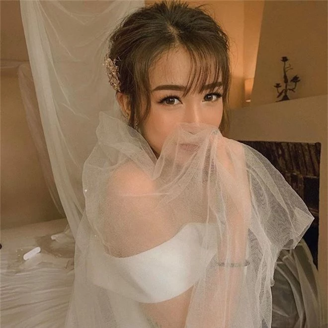 Hot girl 1999 lên xe hoa khi còn trẻ - ảnh 2