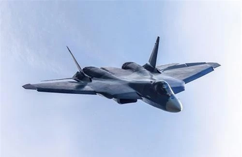 Theo ông Lukashevich, tiêm kích Su-57 chỉ có một lợi thế đó là khả năng cơ động, tuy nhiên, khả năng này không cần thiết cho máy bay chiến đấu thế hệ thứ năm; bởi vì tất cả các trận chiến trên không hiện đại diễn ra ở phạm vi trung bình từ 30 đến 50 km, thực hiện chiến thuật không chiến đơn giản: “Thấy trước, bắn trước, thoát ly nhanh”. Nguồn ảnh: Pinterest.