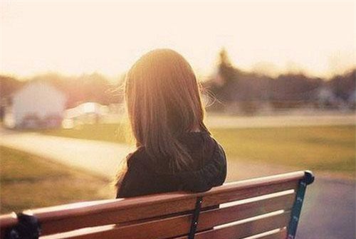 Cùng góp tiền mua nhà nhưng người yêu lại đưa ra yêu cầu trên trời khiến tôi đắn đo rồi quyết định rút lại tiền và hủy hôn