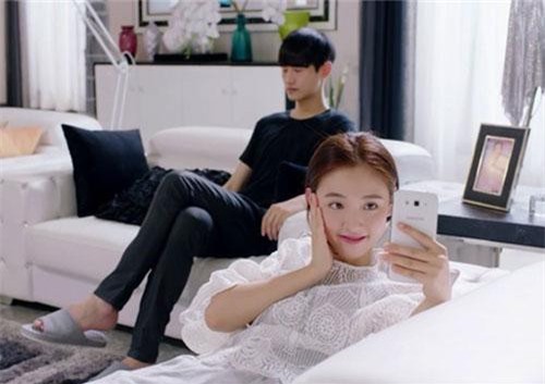 Ngán ngẩm vì vợ suốt ngày khoe chồng và cuộc sống giàu sang trên facebook