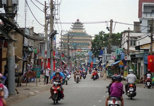 Khám phá ngôi chùa “cao ốc” độc nhất vô nhị Việt Nam