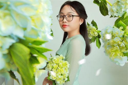 Phương Mỹ Chi: ‘Em chọn làm nghệ thuật nghiêm túc, không ganh đua với ai’