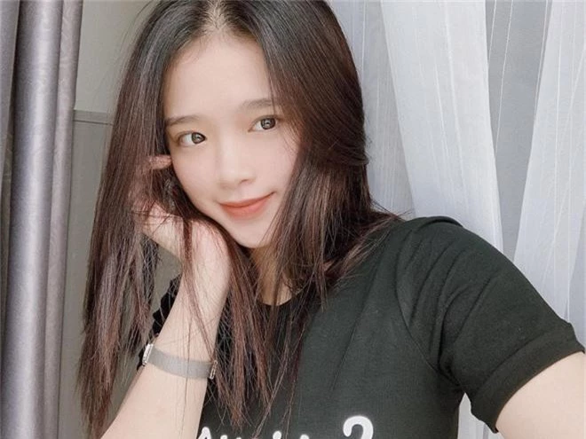 Linh Ka không hổ danh là hot girl Hà Thành, nhan sắc tuổi 17 thăng hạng điên đảo đến nỗi... thở cũng đẹp hết phẫn người khác  - Ảnh 6.