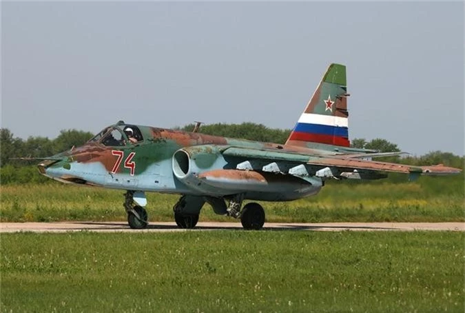 Cuong kich Su-25 roi tan tanh khien Nga dau dau tim nguyen nhan-Hinh-5