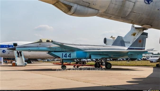 Thich thu truoc doi hinh Su-57 cung 2 sieu co bi an tai MAKS 2019-Hinh-9