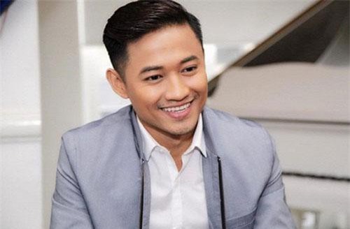 Quý Bình tiết lộ danh tính bạn gái mới