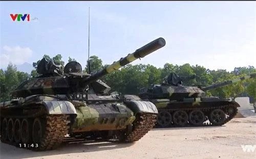 Đoạn phóng sự về những chiếc xe tăng T-54M cùng ba kíp lái vừa làm nên kỳ tích tại giải đấu Tank Biathlon 2019 trên VTV đã cho thấy những hình ảnh cực kỳ hiếm hoi về "nội thất" bên trong của chiếc xe tăng Việt Nam. Nguồn ảnh: VTV.
