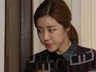 Mượn tay mẹ chồng để “xử đẹp” kẻ thứ ba, cô vợ khôn ngoan cười đắc thắng