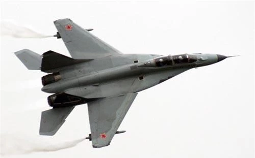 Theo các thông tin được truyền thông Nga đăng tải, Giám đốc Phụ trách Quốc tế của Tập đoàn ROSTEC đã khẳng định, Tổng thống Nga Putin đã đồng ý cho phép nước này thu mua lại các chiến đấu cơ cũ hỏng MiG-29 của Malaysia và đổi lại, Nga sẽ bán các tiêm kích MiG-35 hiện đại hơn cho không quân nước này. Nguồn ảnh: QQ.