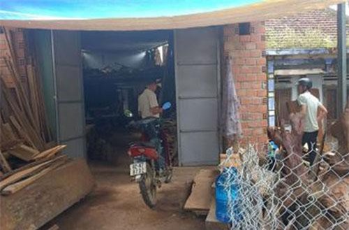 Kon Tum: Mâu thuẫn nợ nần, thanh niên tưới xăng lên người phụ nữ phóng hỏa