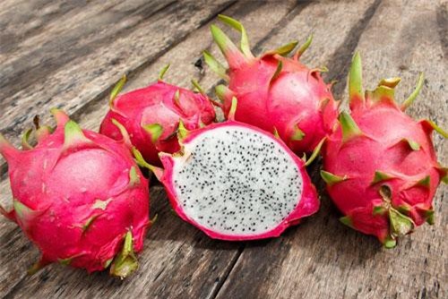 Ăn thanh long kiểu này nhập viện trong tích tắc, chớ dại mà thử