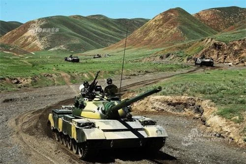 Trung Quốc còn rất nhiều việc phải làm để hiện đại hóa lực lượng tăng thiết giáp. Ảnh: China Military.