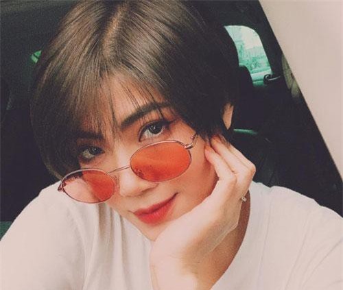 Người yêu tin đồn của Tim liên tục bị công kích vì 'chen ngang' gia đình hạnh phúc