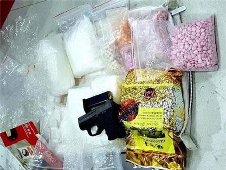 Phá đường dây buôn ma túy từ Campuchia về TP.HCM