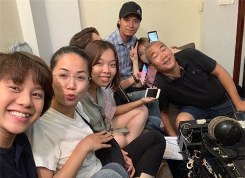 Bất ngờ với lý do đạo diễn 'Về nhà đi con' về quê ở ẩn, trồng rau nuôi cá