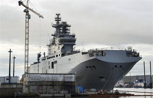 Nga đóng 2 tàu sân bay trực thăng đầu tiên tại Crimea