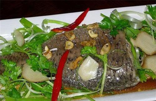 2 cách làm cá hấp cuốn bánh tráng thưởng thức vào cuối tuần