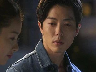 Lần nào đến chơi bố mẹ bạn gái cũng gạ ngủ lại, tôi bàng hoàng biết lý do