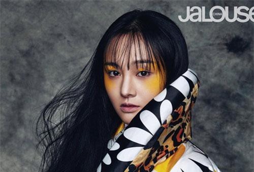 Chán phong cách nữ sinh thanh xuân, Trịnh Sảng thay đổi hình tượng với phong cách táo bạo