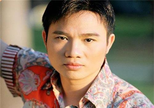 Nhờ 1 bài hát mua được 4 căn nhà mặt tiền và cuộc sống kín tiếng của Quang Linh