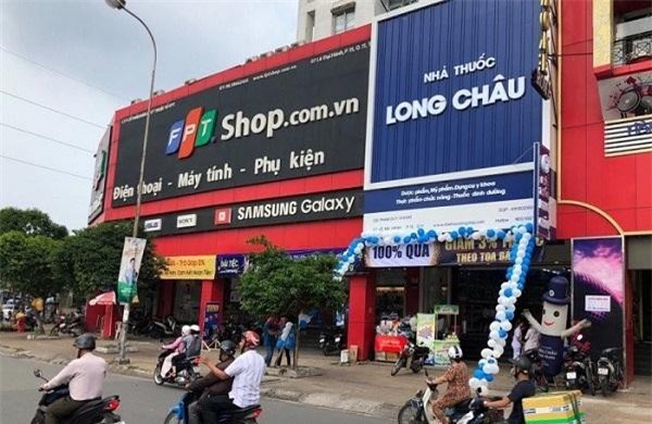 Cổ phiếu lập đỉnh lịch sử, Tập đoàn FPT báo lãi sau thuế gần 2.500 tỷ đồng trong 8 tháng năm 2019