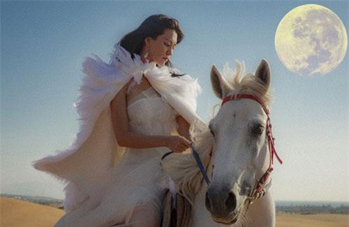 Bùi Lan Hương gây “náo loạn” MXH khi hóa Mị Châu trong MV mới khiến khán giả xuýt xoa với những cảnh quay đậm chất điện ảnh