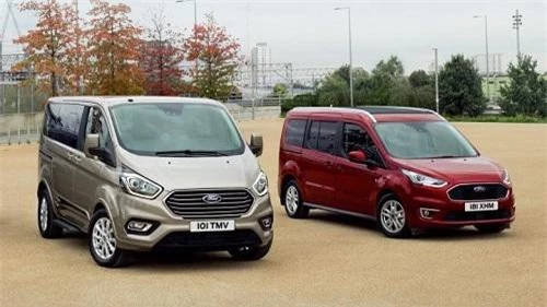 Ford Tourneo là mẫu MPV đầu tiên của Ford ra mắt thị trường Việt Nam