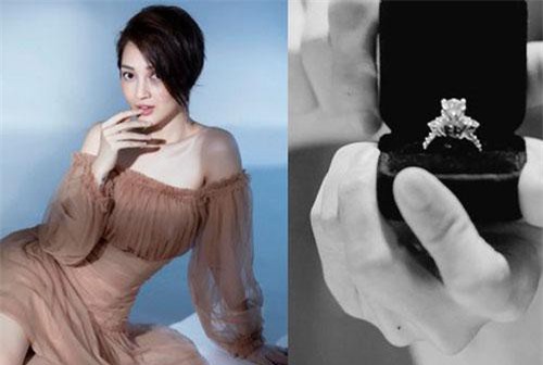 Xôn xao Bảo Anh bất ngờ khoe nhẫn kim cương, còn nghiêm túc hỏi fan "Có nên đồng ý?"