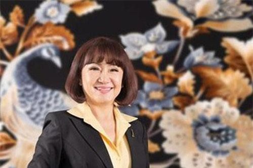 Cú chi tiền cực khủng của người phụ nữ quyền lực bên cạnh đại gia Đặng Văn Thành