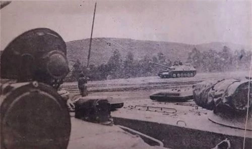 Pháo tự hành đổ bộ đường không ASU-85 của "Đoàn 21" bộ đội Tăng thiết giáp thời điểm năm 1979. Ảnh: Hoàng Ngọc Quý.