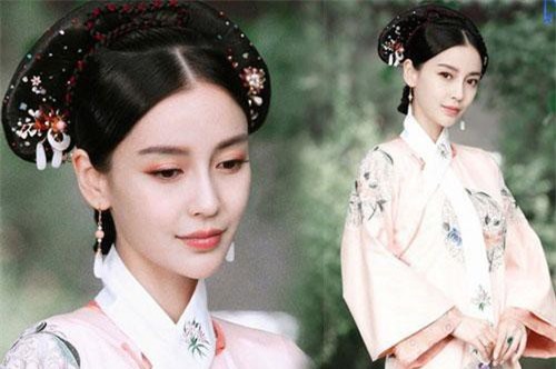 Vẫn biết Angela Baby đẹp nhưng dân tình vẫn ngộp thở trước hình ảnh "Hoà Phi nương nương" kiều diễm này