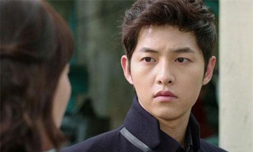 Chỉ một câu nói ngày ra mắt, tôi cay cú bỏ bạn gái thạc sĩ về cưới cô bán xôi