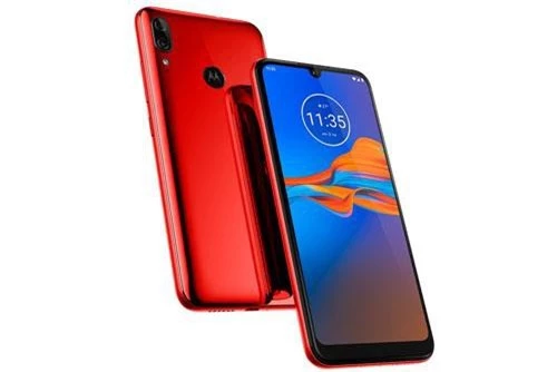 Motorola Moto E6 Plus dùng vỏ ngoài bằng nhựa với nắp lưng có thể tháo rời để thay pin, SIM và thẻ nhớ. Máy có kích thước 155,6x73,1x8,6 mm, cân nặng 149,7 g. 