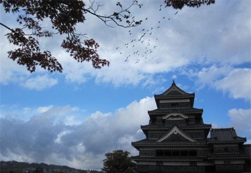 Phụ nữ quý tộc Nhật xưa thuê người về không chỉ để giúp việc mà còn chịu trách nhiệm cho một nhu cầu đặc biệt