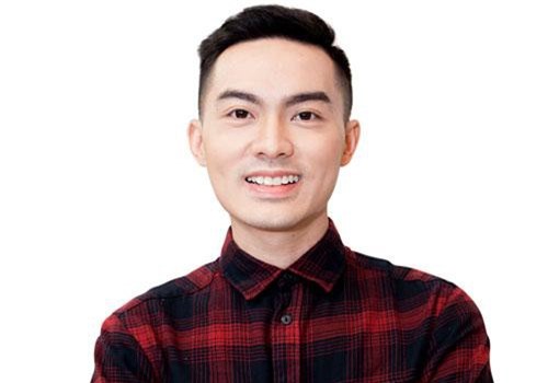 Chàng bartender biến đổi diện mạo sau phẫu thuật thẩm mỹ