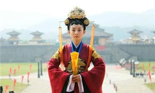Theo thông tin đăng tải trên trang mạng Sina (Trung Quốc), việc nuôi thái giám trong hoàng cung cổ đại ở Trung Quốc đã trở thành một nét văn hóa đặc trưng. Nguồn ảnh: Sina.