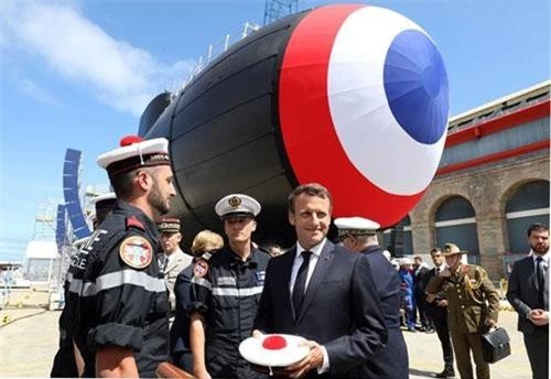 Tổng thống Pháp dự lễ ra mắt tàu ngầm Suffren. Ảnh: Getty