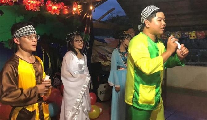 Thiện nguyện Từ Tâm mang Trung thu đến với trẻ kém may mắn