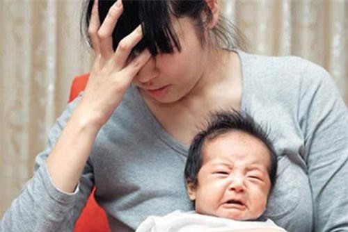 Mẹ chồng quả quyết rằng cháu nội giống hệt anh hàng xóm và màn đáp trả của nàng dâu