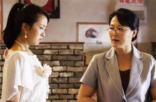 Lời đề nghị của mẹ chồng đêm tân hôn khiến con dâu bỏ chạy ngay lập tức