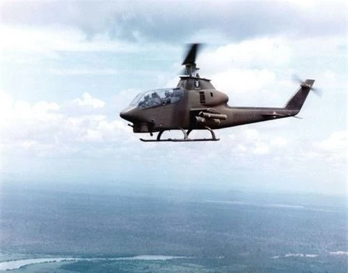 Trực thăng vũ trang AH-1G Cobra của Mỹ trên chiến trường Việt Nam. Ảnh: War History Online.