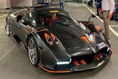 Ngắm siêu xe “khủng” nhất trong lịch sử Pagani Huayra
