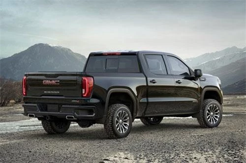 8. GMC Sierra (doanh số: 127.225 chiếc).