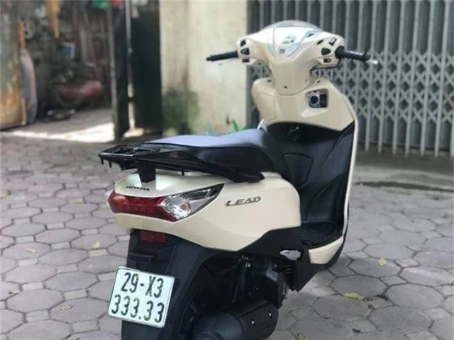 honda lead 200 trieu dong