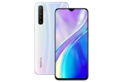 Realme XT sở hữu thiết kế với khung bằng nhựa, mặt trước và sau đều dùng chất liệu kính cường lực Corning Gorilla Glass 5. Máy có kích thước 158,7x75,16x8,55 mm, trọng lượng 183 g. 