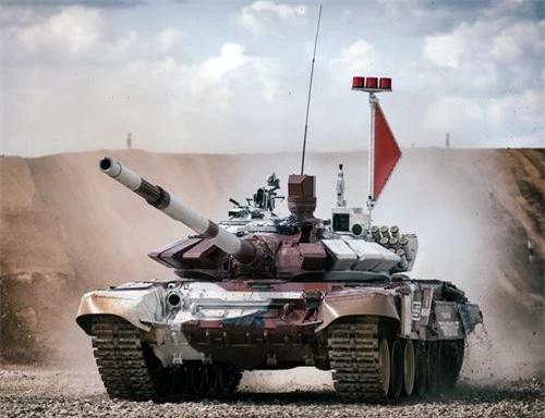 Xe tăng chiến đấu chủ lực T-72B3M của Nga tại giải đấu Tank Biathlon. Ảnh: TASS.