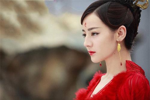 Lạ lùng vị Hoàng hậu lên ngôi khi mới 6 tuổi, 15 tuổi đã thành Thái Hoàng Thái hậu