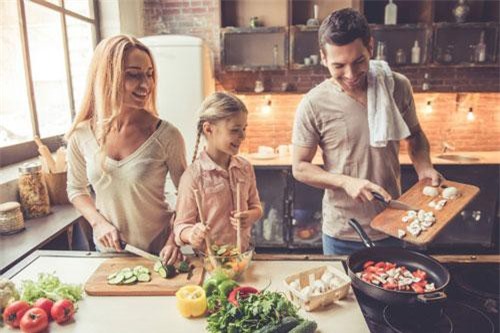 12 mẹo nấu nướng giúp tiết kiệm thời gian đến bất ngờ