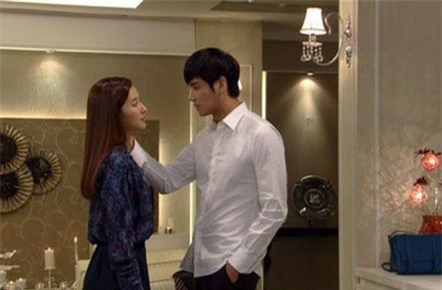 Bạn trai quyết "nhịn" đến đêm tân hôn nhưng vô tình lại để cô người yêu tận mắt chứng kiến cảnh tượng nghẹt thở